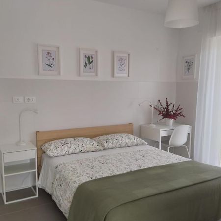 Sea Wind Stanza Con Garage E Ascensore بولينيانو آ ماري المظهر الخارجي الصورة