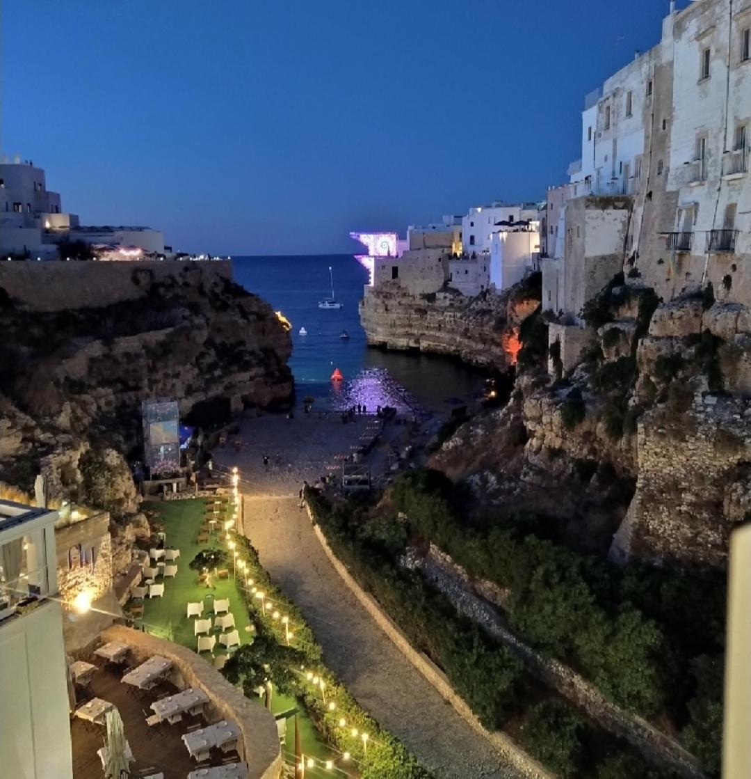 Sea Wind Stanza Con Garage E Ascensore بولينيانو آ ماري المظهر الخارجي الصورة